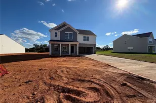 130 Primrose St, King, NC 27021 - Photo 2