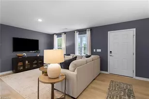 130 Primrose St, King, NC 27021 - Photo 8