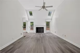 4702 Country Woods Ln, Greensboro, NC 27410 - Photo 8