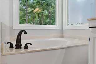 4702 Country Woods Ln, Greensboro, NC 27410 - Photo 22