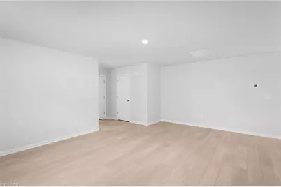 118 Primrose Street, King, NC 27021 - Photo 6