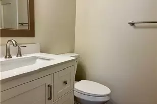 702 Glendale Dr, Greensboro, NC 27406 - Photo 6