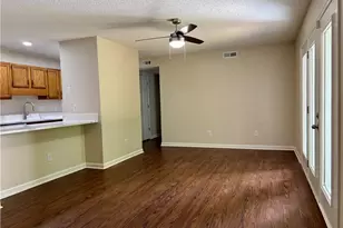 702 Glendale Dr, Greensboro, NC 27406 - Photo 4