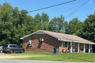 305 Lake Dr, Archdale, NC 27263 - Photo 2