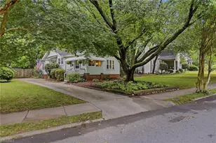 705 Melrose St, Winston-Salem, NC 27103 - Photo 2