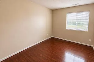 2610 Chatfield Dr, Winston-Salem, NC 27103 - Photo 4