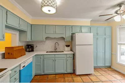 811 Ashebrook Drive #102, Greensboro, NC 27409 - Photo 8