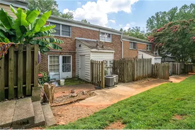 2811 Bleeker Square #F, Winston-Salem, NC 27106 - Photo 4