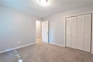 9 Pear Tree Ct, Greensboro, NC 27401 - Photo 24