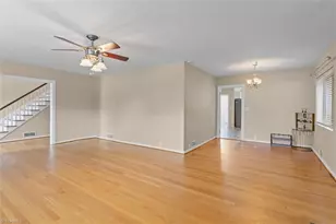 124 Orchard St, Mount Airy, NC 27030 - Photo 6