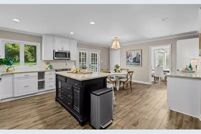 2918 New Hanover Drive, Greensboro, NC 27408 - Photo 20