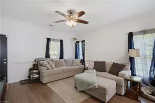 2108 Glenside Dr, Greensboro, NC 27405 - Photo 8