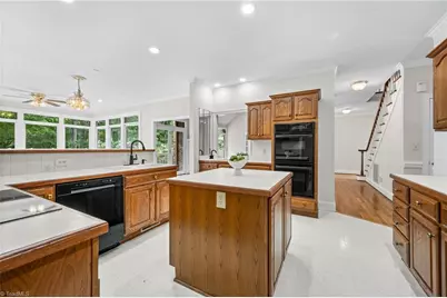 3810 Buncombe Drive, Greensboro, NC 27407 - Photo 10
