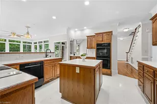 3810 Buncombe Dr, Greensboro, NC 27407 - Photo 10