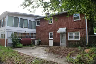 340 Marion St, Mount Airy, NC 27030 - Photo 2