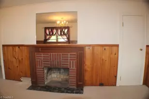 340 Marion St, Mount Airy, NC 27030 - Photo 4