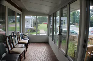 340 Marion St, Mount Airy, NC 27030 - Photo 6