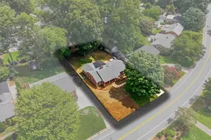 3008 W Cornwallis Dr, Greensboro, NC 27408 - Photo 4