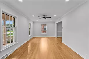 3008 W Cornwallis Dr, Greensboro, NC 27408 - Photo 6