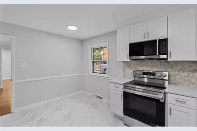 3008 W Cornwallis Drive, Greensboro, NC 27408 - Photo 16
