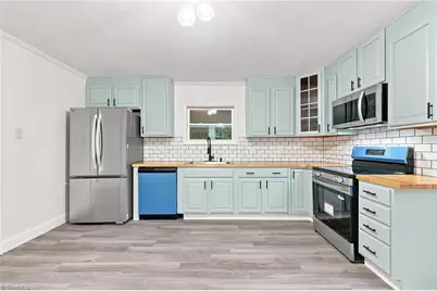 1011 4th Street, Eden, NC 27288 - Photo 6