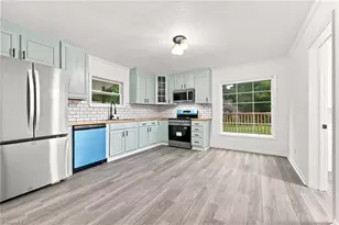 1011 4th St, Eden, NC 27288 - Photo 4