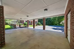 6035 Kempsford Ct, Kernersville, NC 27284 - Photo 30