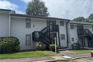 894 Ridge Ct, Winston-Salem, NC 27107 - Photo 2