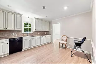 436 Peace Haven Rd, Winston-Salem, NC 27103 - Photo 8