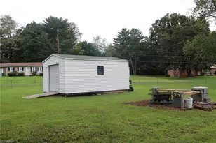 106 Mohawk Dr, King, NC 27021 - Photo 30