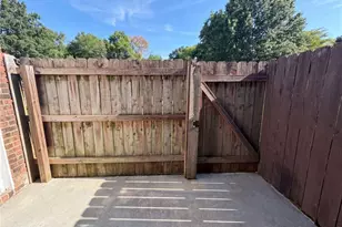 1311 Meadowview Rd, Greensboro, NC 27403 - Photo 18