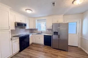 1311 Meadowview Rd, Greensboro, NC 27403 - Photo 2