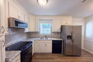 1311 Meadowview Rd, Greensboro, NC 27403 - Photo 8