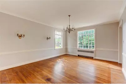 812 Dover Road, Greensboro, NC 27401 - Photo 10