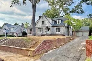 812 Dover Rd, Greensboro, NC 27408 - Photo 2