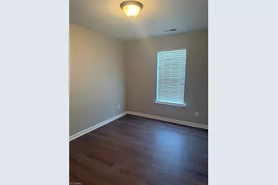 157 Dunbarton Court, Winston-Salem, NC 27107 - Photo 8