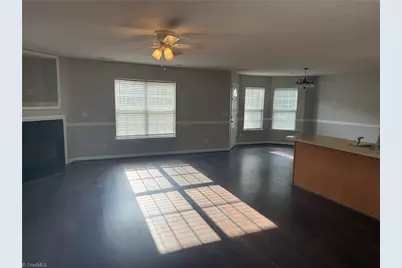 157 Dunbarton Court, Winston-Salem, NC 27107 - Photo 6