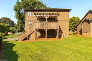 215 Barrington Pl, Winston-Salem, NC 27104 - Photo 28