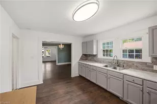 1001 Blair St, Thomasville, NC 27360 - Photo 12