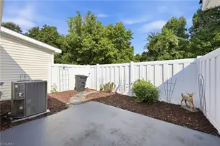 716 Wynbrook Square Ln, Winston-Salem, NC 27103 - Photo 8