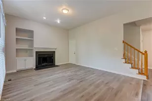 3 Cranebridge Pl, Greensboro, NC 27407 - Photo 12