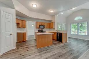 3 Cranebridge Pl, Greensboro, NC 27407 - Photo 14