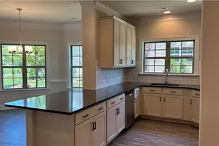 1042 Beechcraft Dr, Mebane, NC 27302 - Photo 2