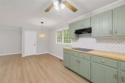 4819 Gladwyn Drive, Winston-Salem, NC 27104 - Photo 14