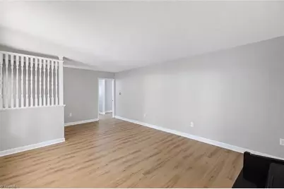 4819 Gladwyn Drive, Winston-Salem, NC 27104 - Photo 8