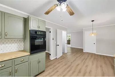 4819 Gladwyn Drive, Winston-Salem, NC 27104 - Photo 12