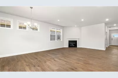 208 Mary Montrose Boulevard, Jamestown, NC 27282 - Photo 10