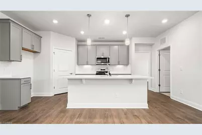 208 Mary Montrose Boulevard, Jamestown, NC 27282 - Photo 18