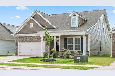 208 Mary Montrose Boulevard, Jamestown, NC 27282 - Photo 2