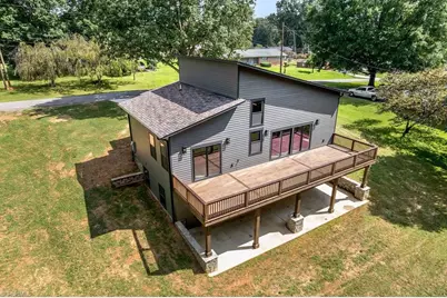 168 Robinhood Road, North Wilkesboro, NC 28659 - Photo 4